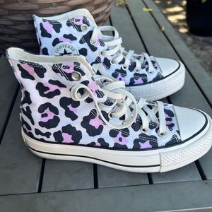 Pink Leopard Converse 🐆